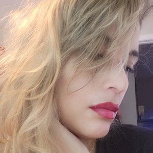 Meet your Posher, Idania ivette